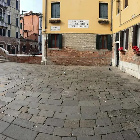 New View Canal Lovers *