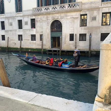 New View Canal Lovers Lägenhet *