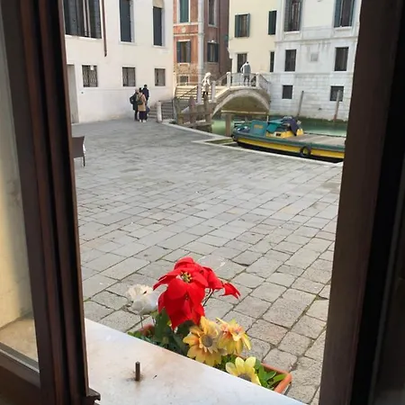 New View Canal Lovers Lägenhet *