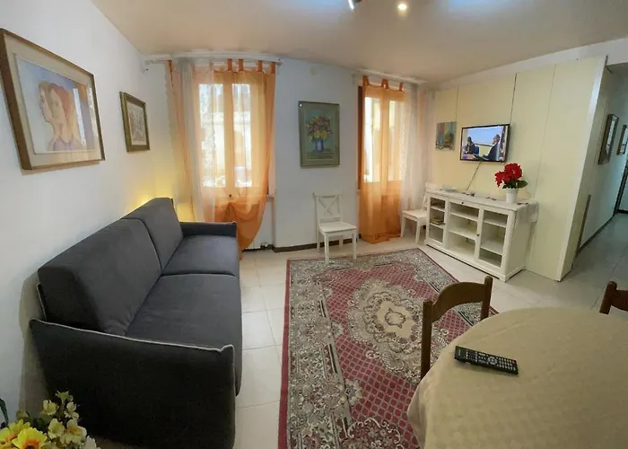 New View Canal Lovers *