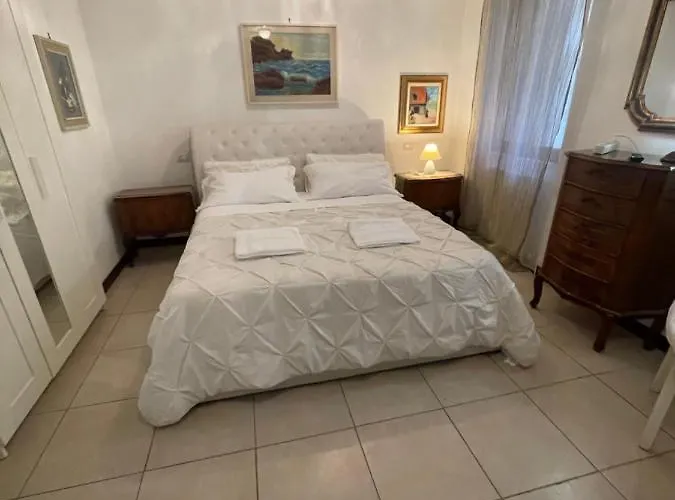 New View Canal Lovers *