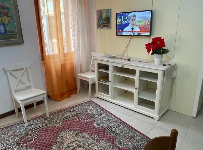 New View Canal Lovers *