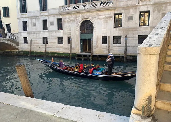 New View Canal Lovers Lägenhet *